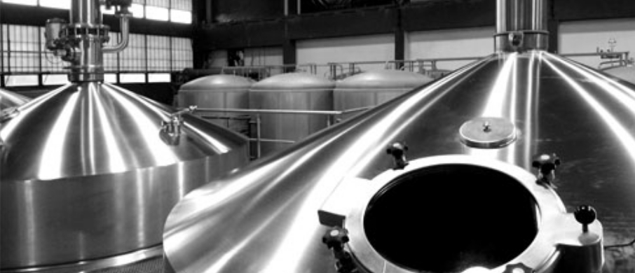 Stainless vessels in a process hall